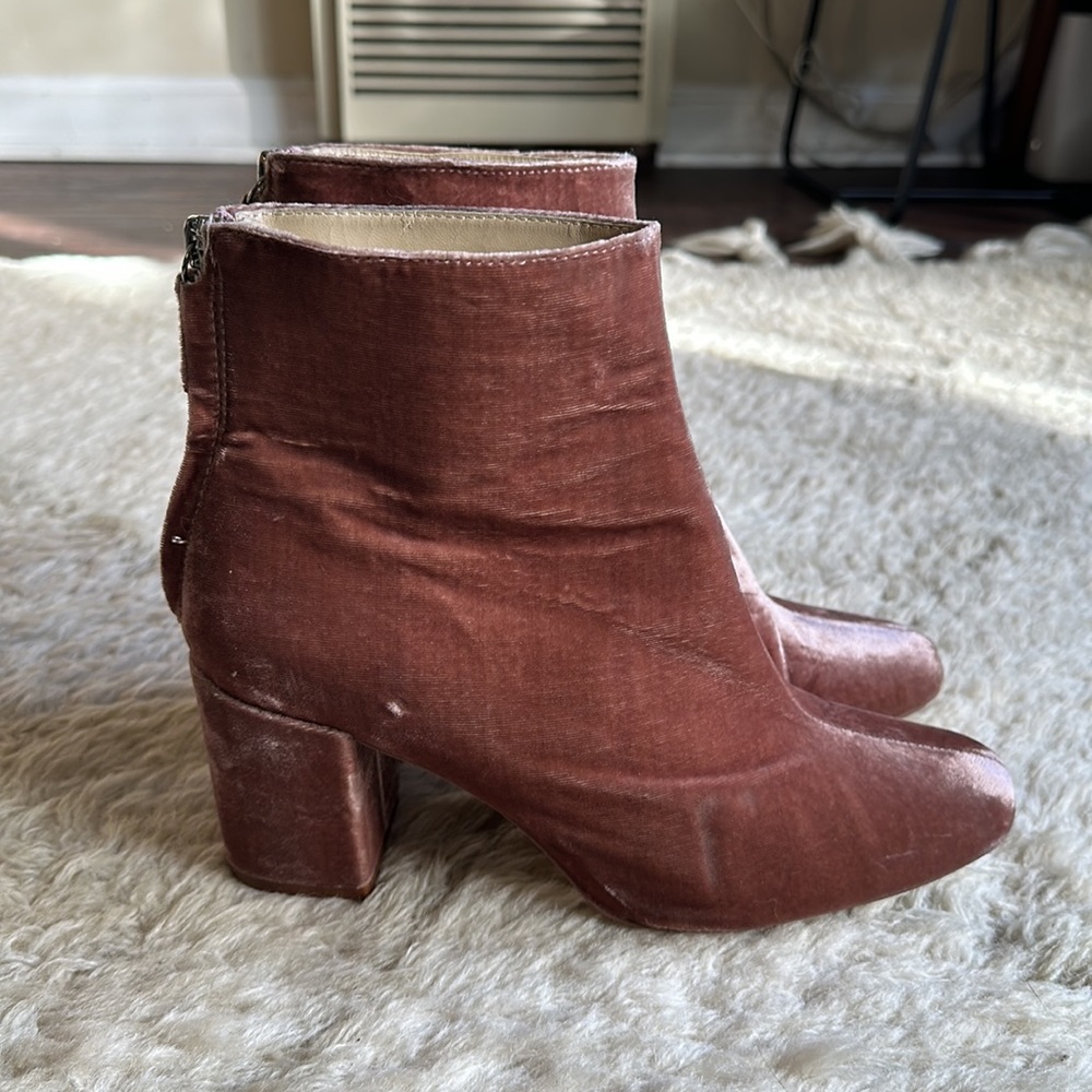 Zara Velvet Boots - Picture 11 of 13